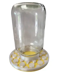 Napájačka vonkajšia na 3,7l pohár