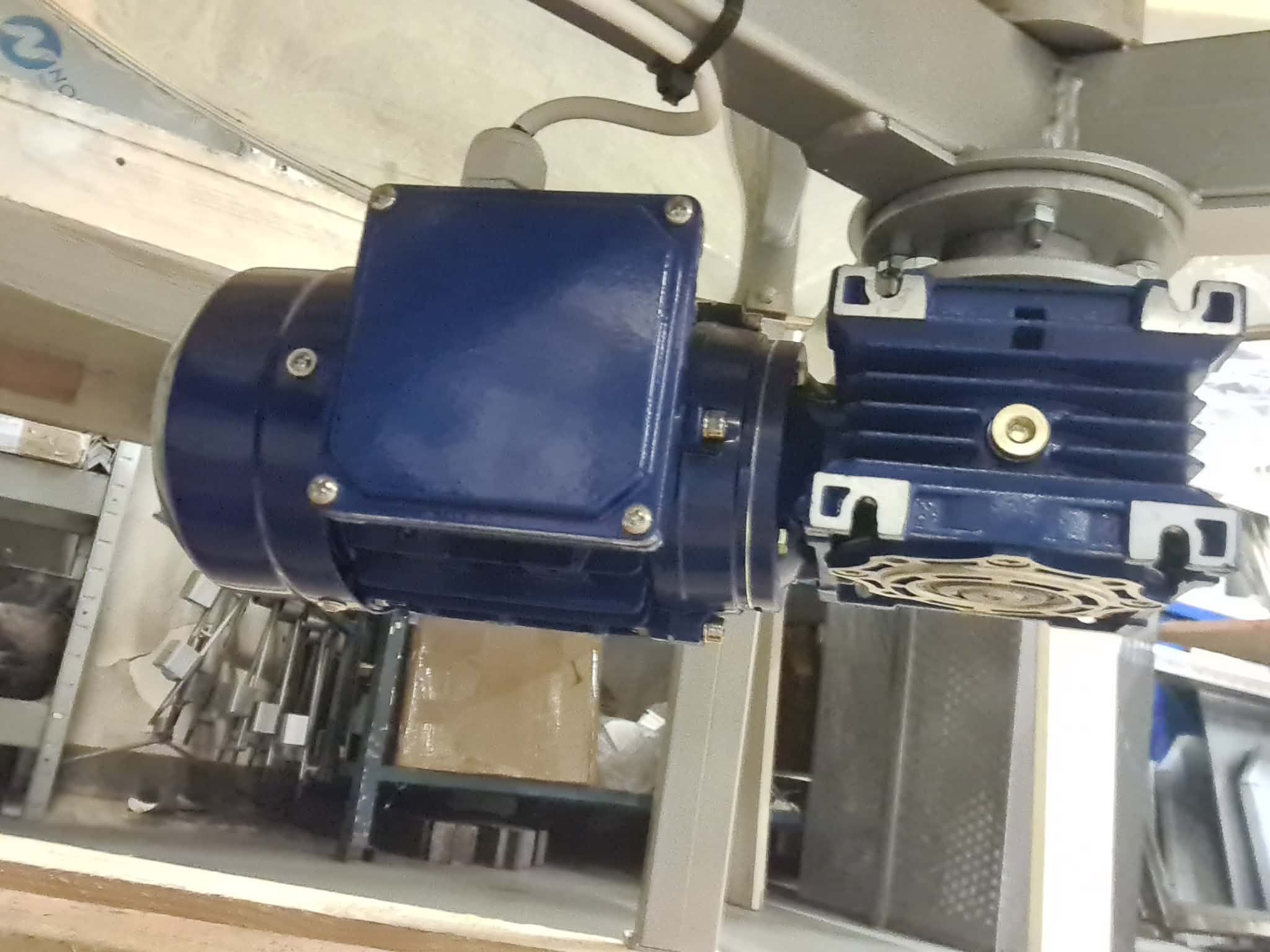 Medomet 8 rámikový zvratný APIKOZ