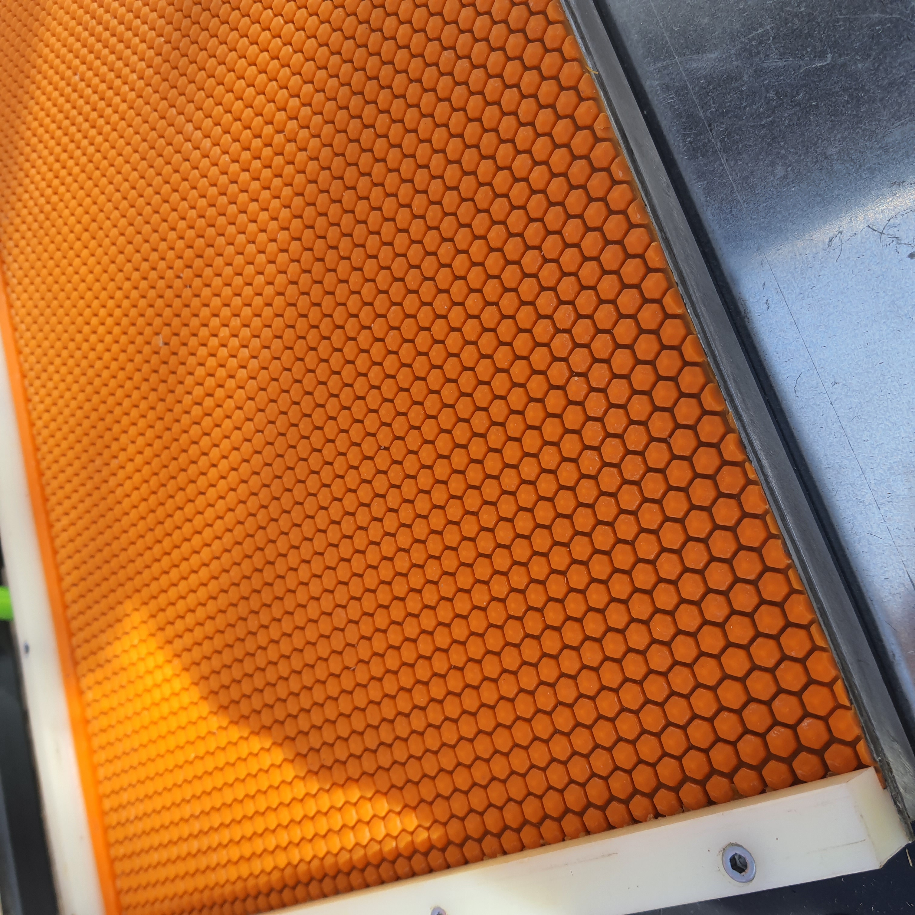 Lis na medzistienky UNI